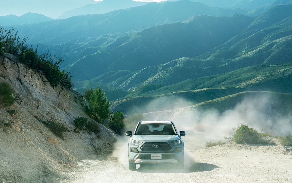 トヨタRAV4(2025年モデル)の4WDシステム