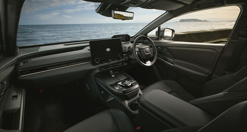 bz4x インテリア