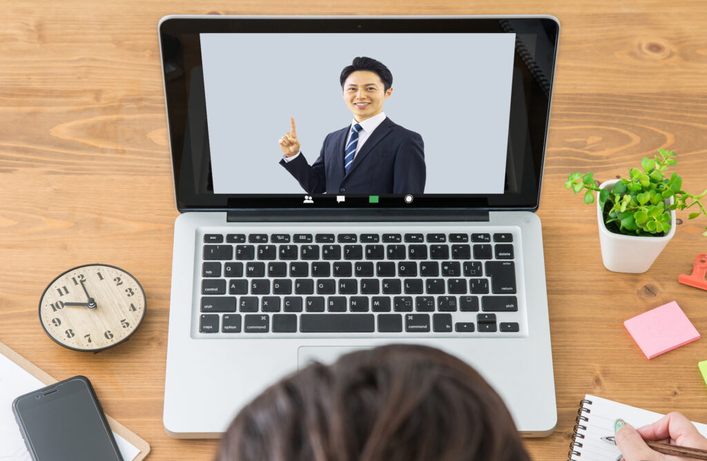 いま、中小企業こそDX化しないと危険！？